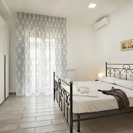 Opera Principe Umberto Naples